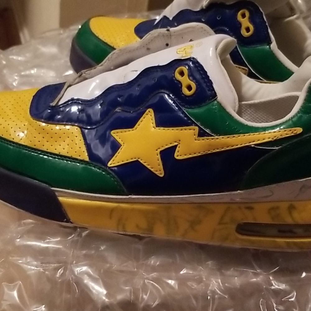 Bape Sneaker - Picture 3 of 4